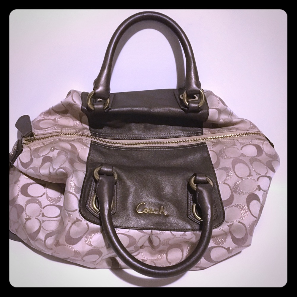 *Flash Sale!* Coach Purse